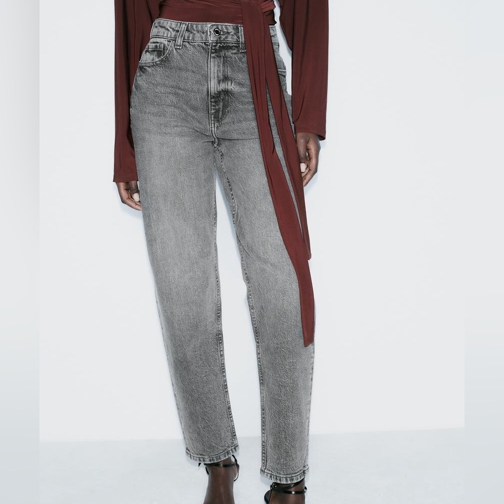 Zara size 6 jeans high-rise straight cut